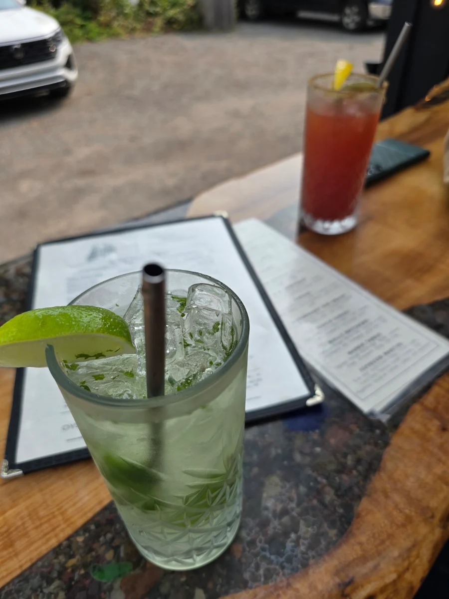 Food & drink, Old Molly's Bar
