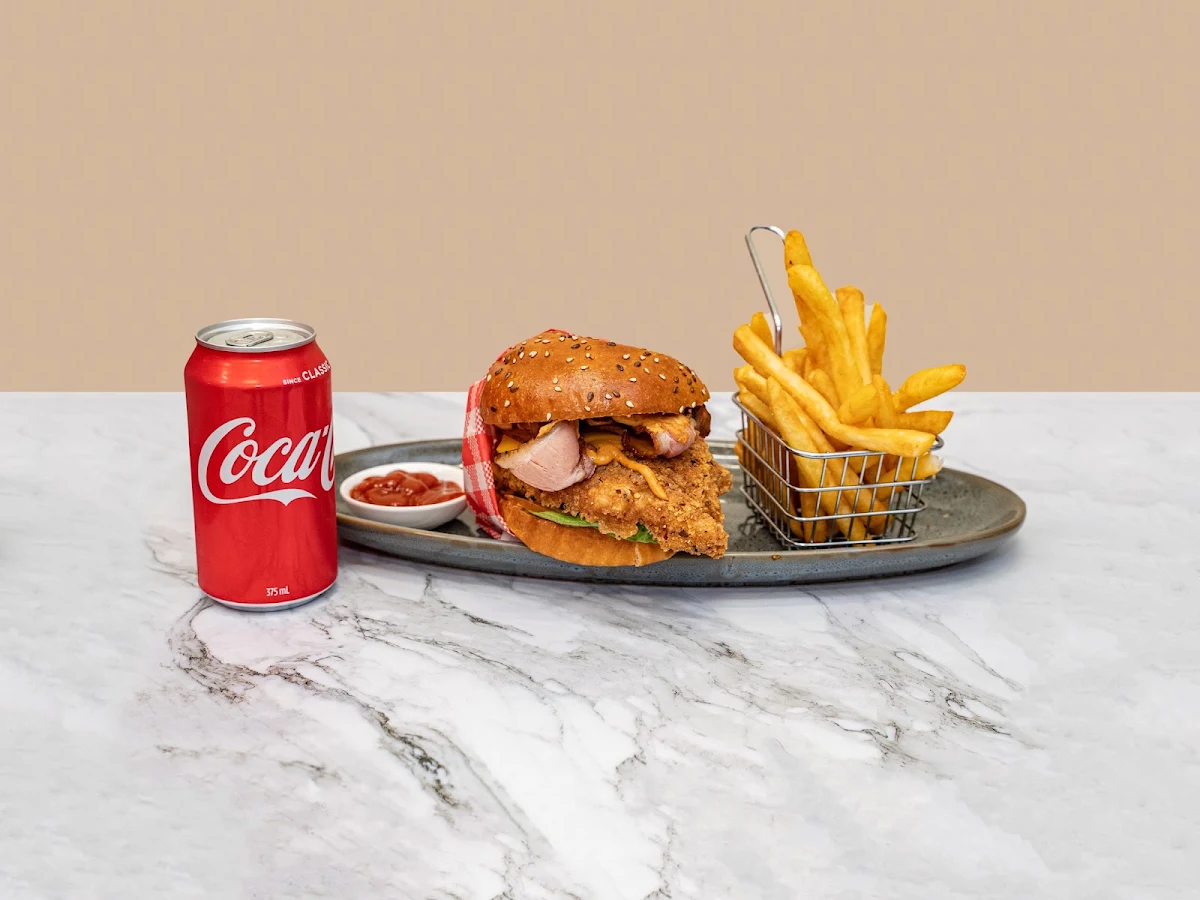 Food & drink, Cielo Pizza & More
