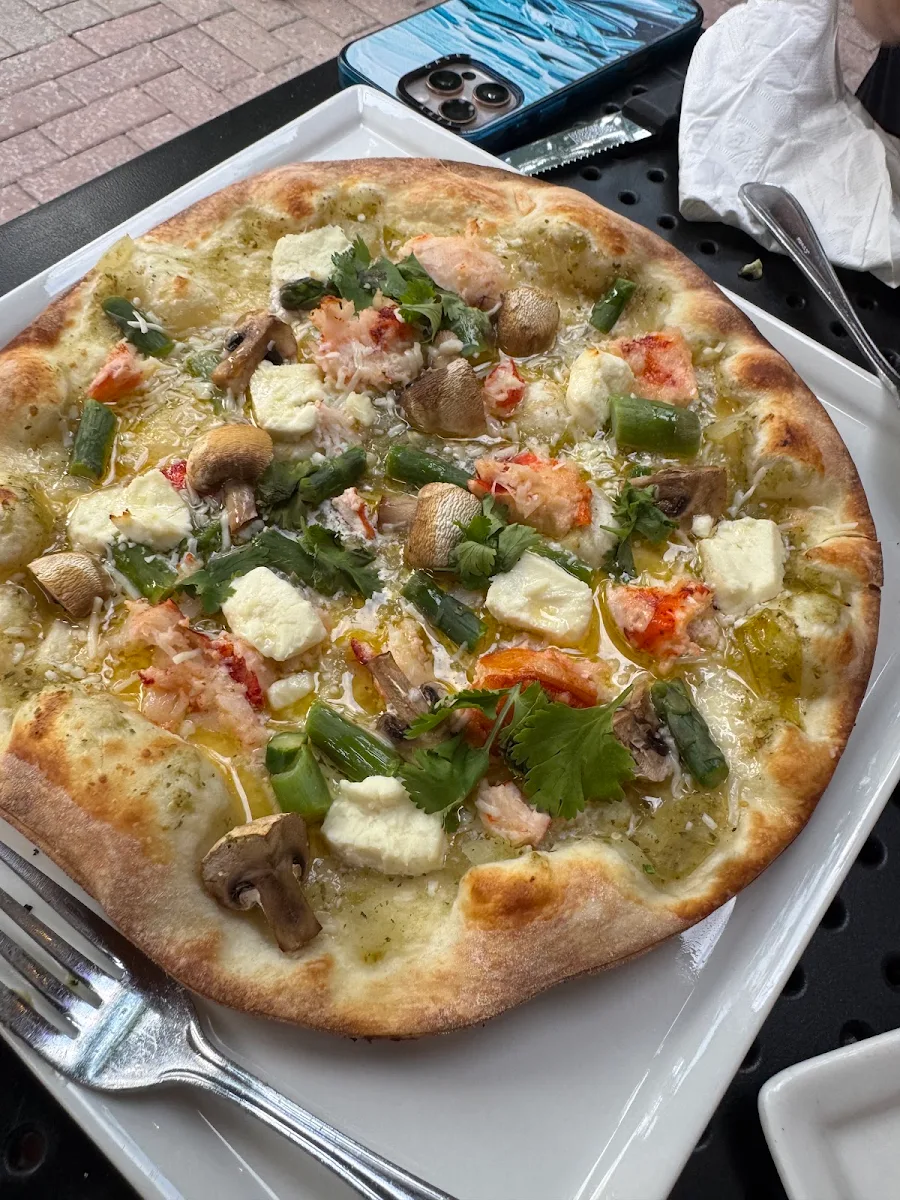 Food & drink, La Piazzetta Saint-Jean