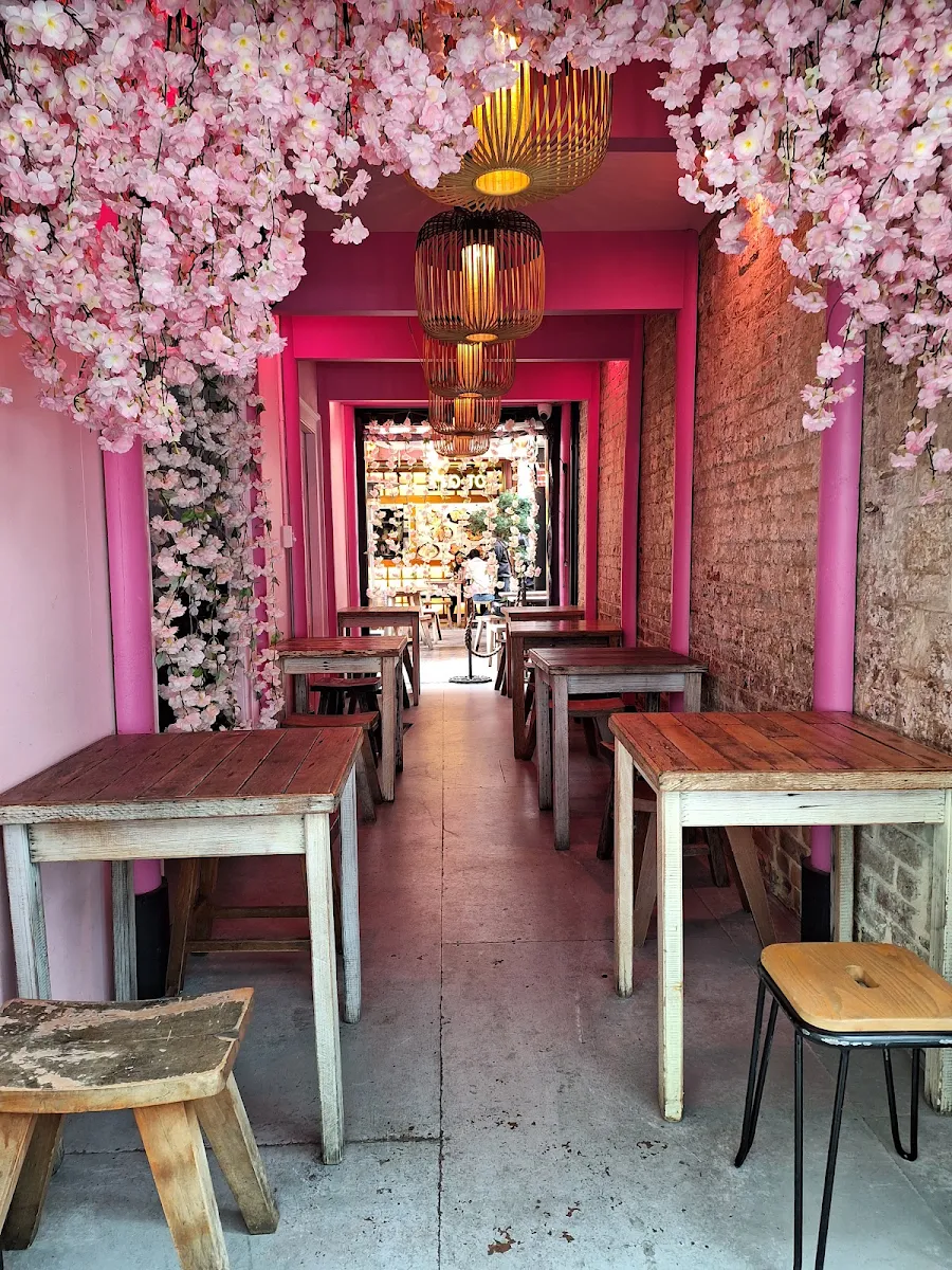 Vibe, Spice Alley