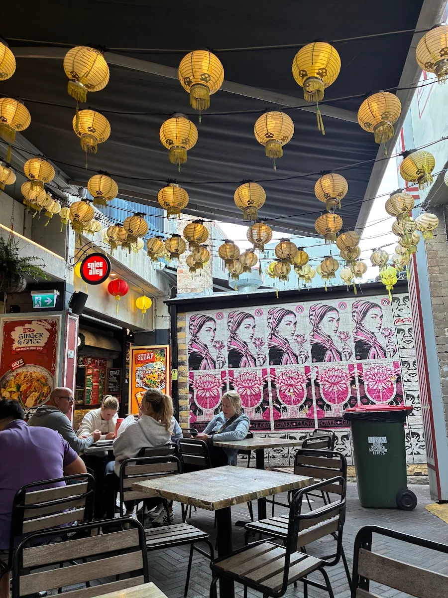 Vibe, Spice Alley