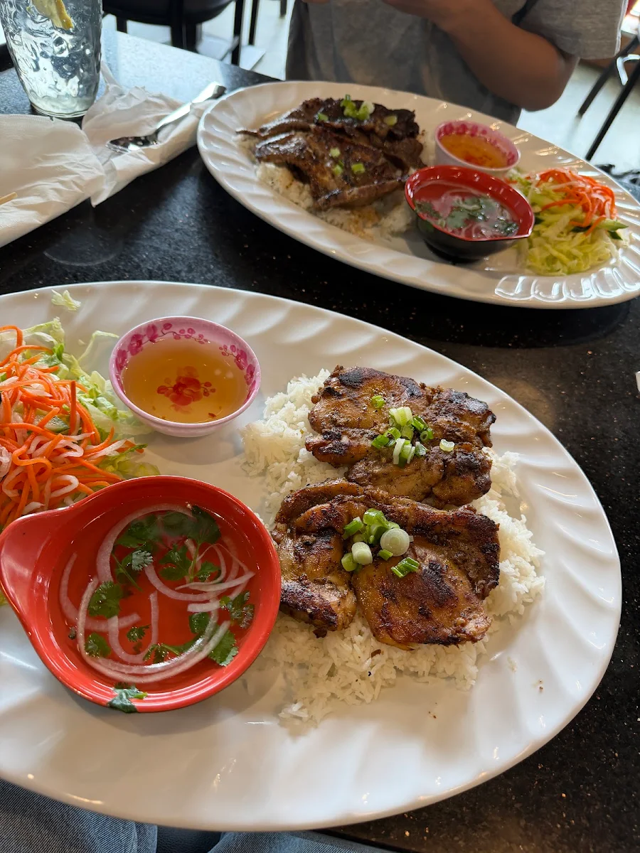 Food & drink, Pho Khanh Express (Hastings)