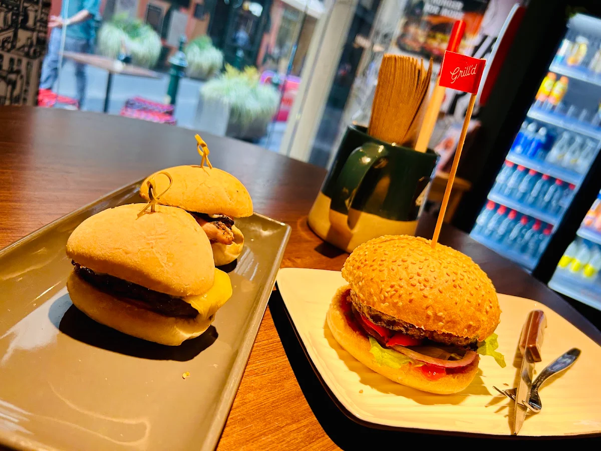 Food & drink, Grill'd Burgers - Flinders Lane