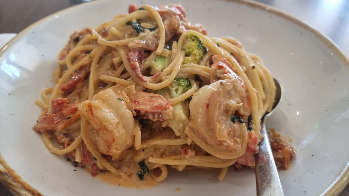 Food & drink, La Vita Ristorante Cafe