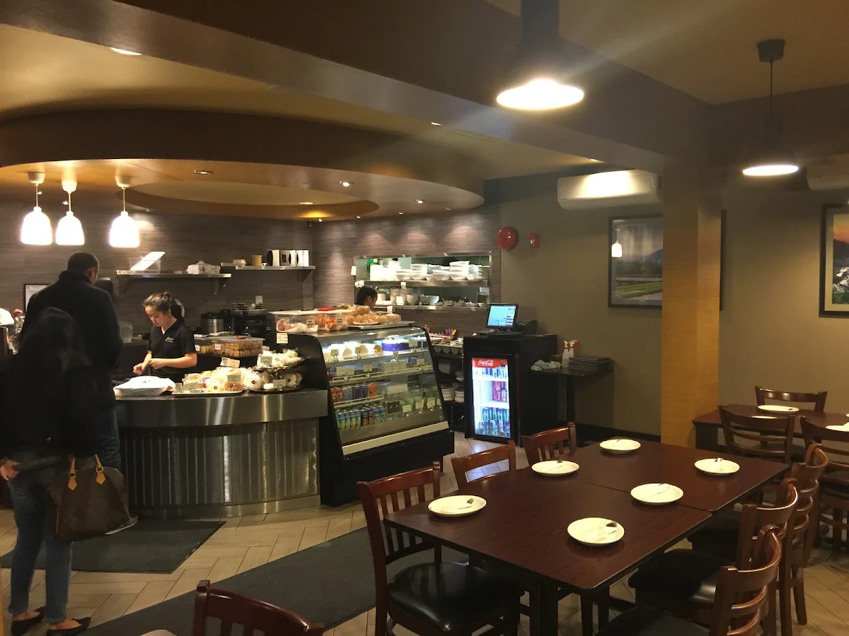 Vibe, Kumare Restaurant and Bakery