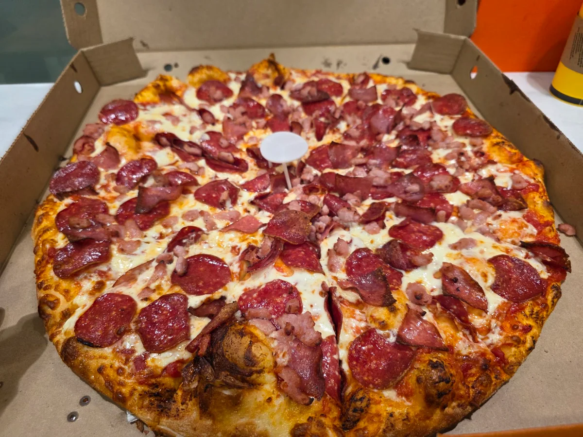 Food & drink, Pizza Pizza
