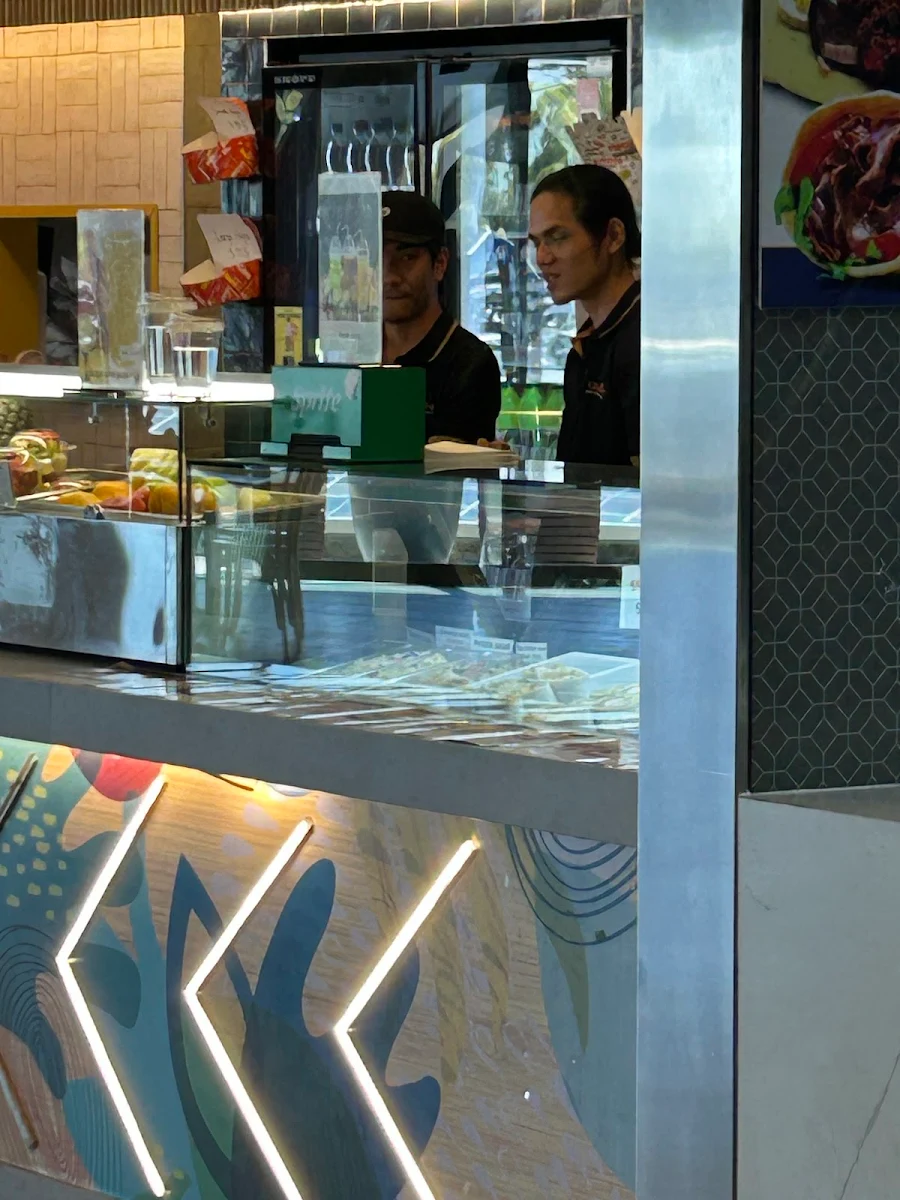 Vibe, O Chicken Kotara Westfield