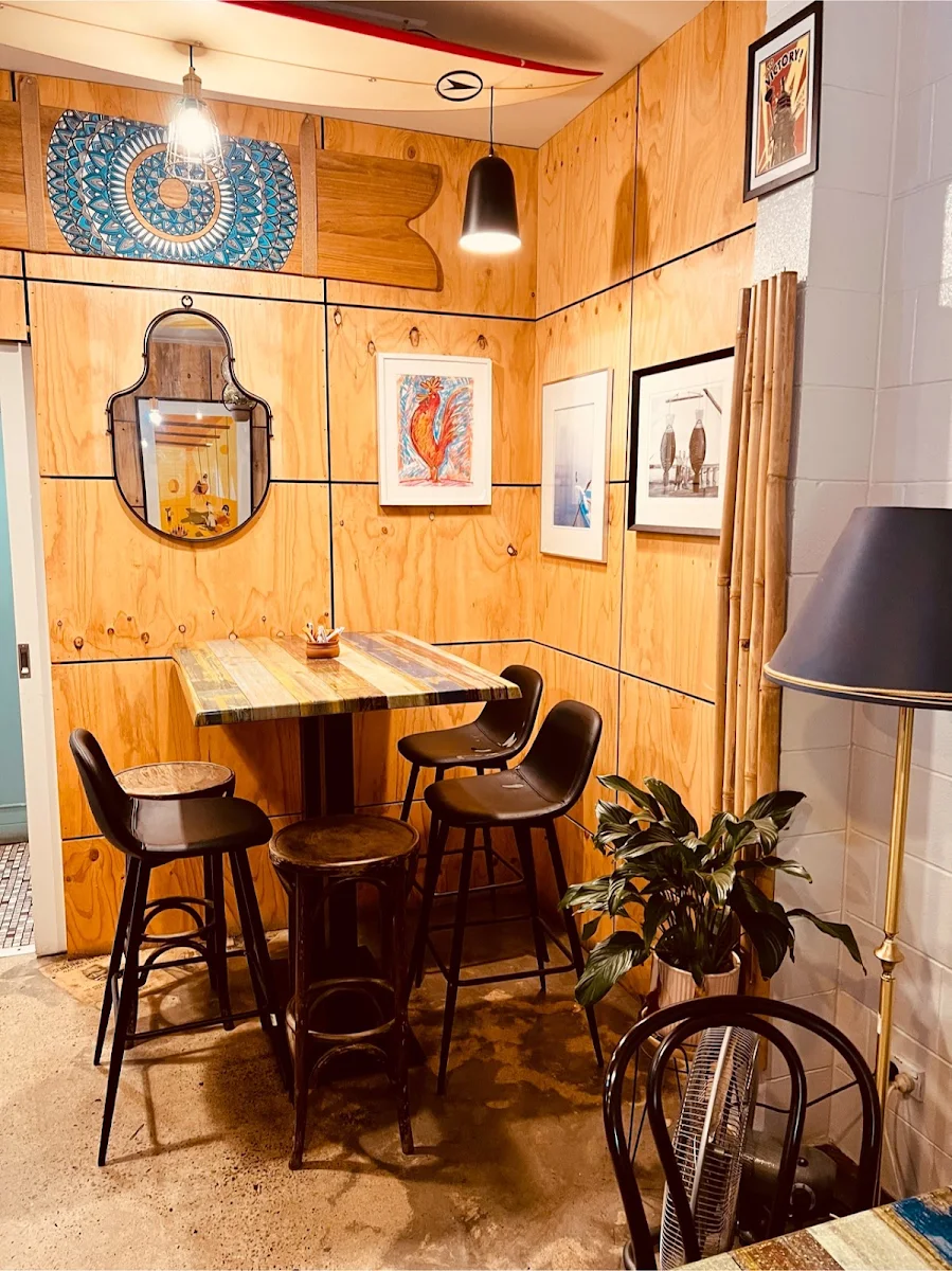 Vibe, The Rivermouth General Store