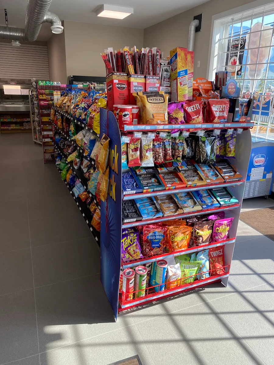 Vibe, Manny's Corner - Pizza & Convenience Store