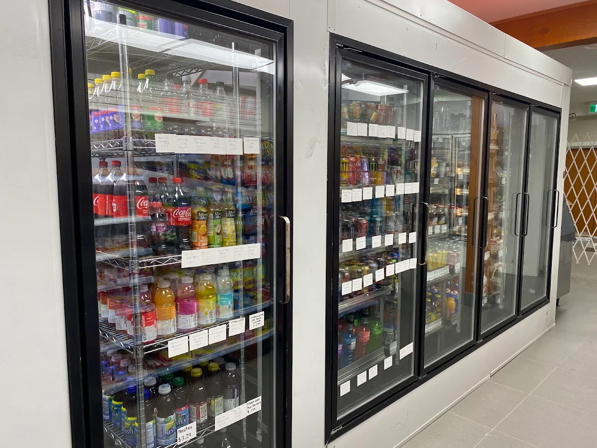 Vibe, Manny's Corner - Pizza & Convenience Store
