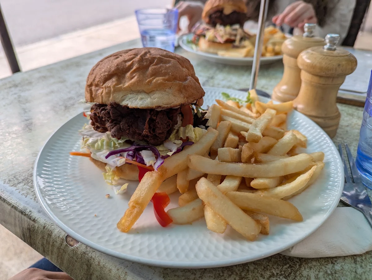 Food & drink, Kembali Cafe