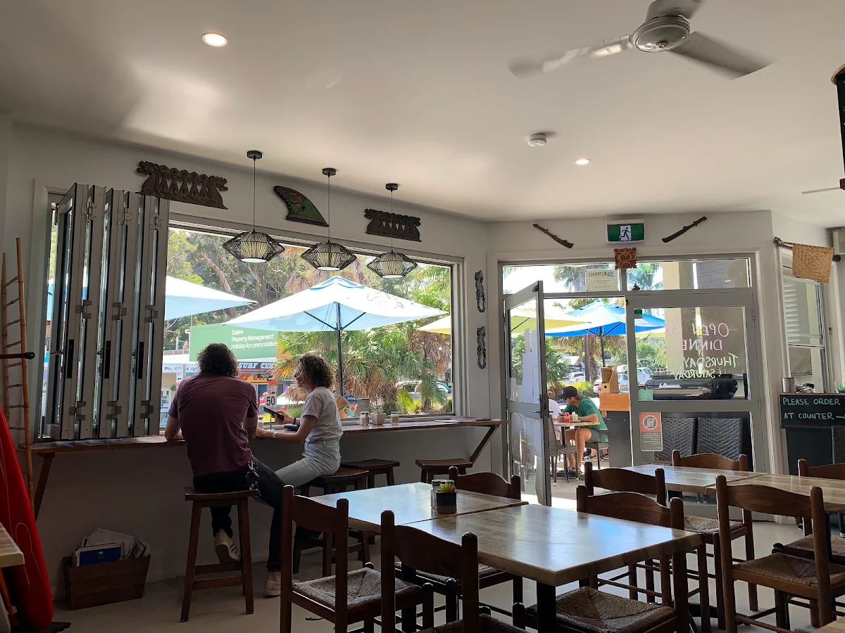 Vibe, Kembali Cafe