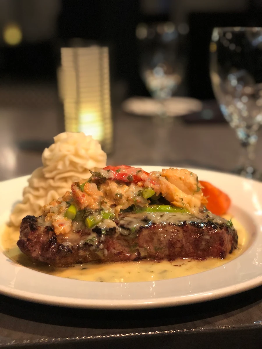 Food & drink, Cut Casual Steak & Tap