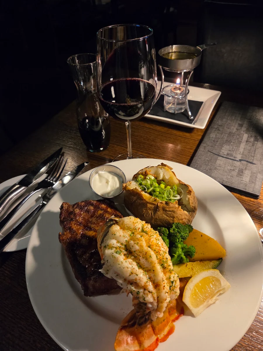 Food & drink, Cut Casual Steak & Tap