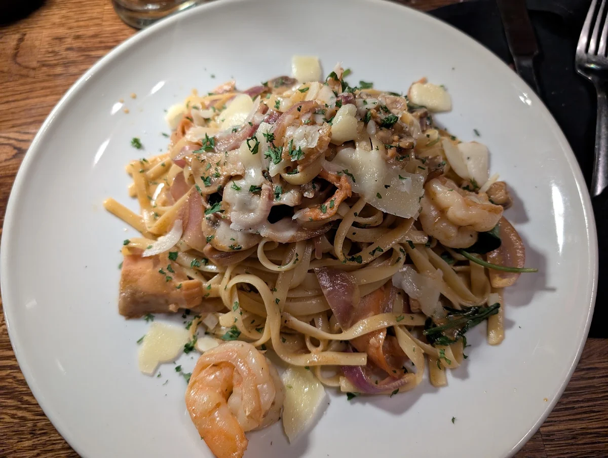 Food & drink, Cut Casual Steak & Tap