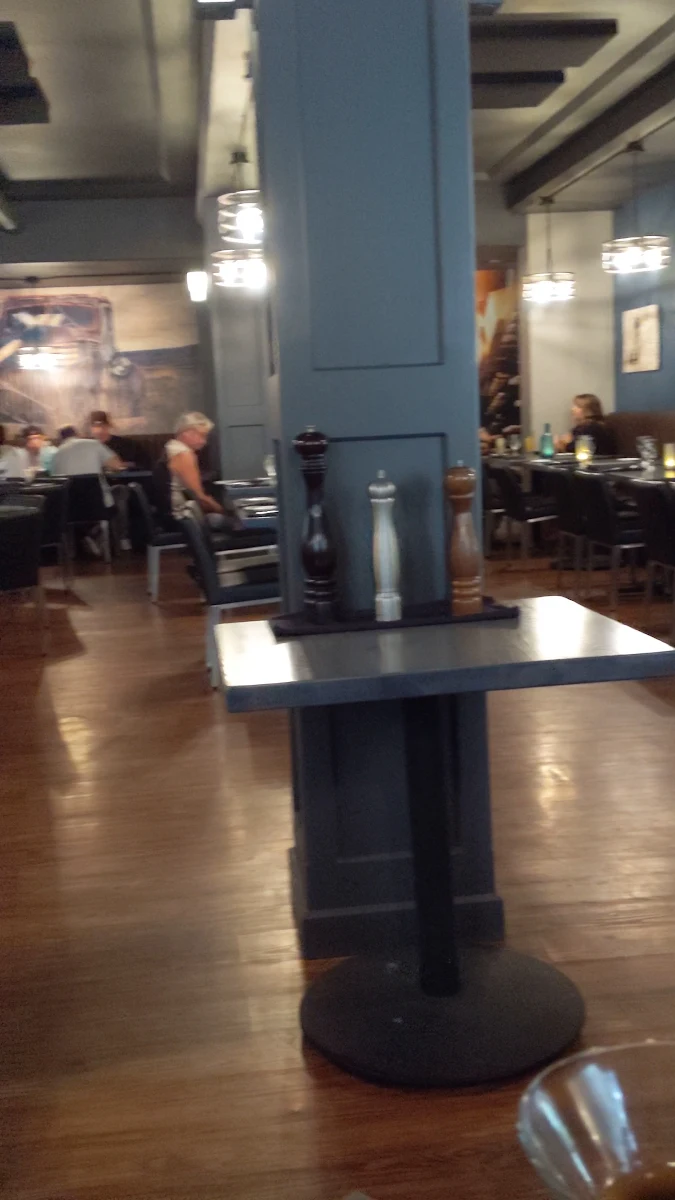 Vibe, Cut Casual Steak & Tap