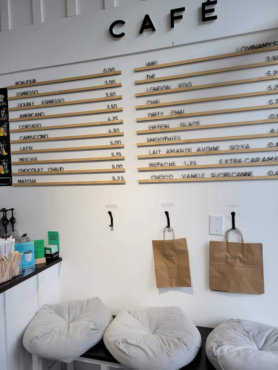 Menu, Lovina Café & Épicerie