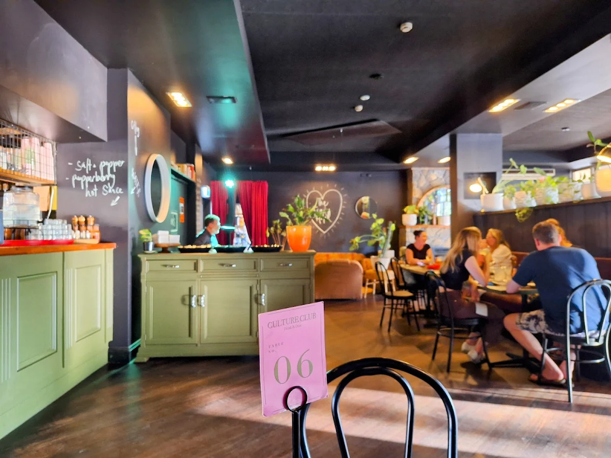 Vibe, The Family Hotel