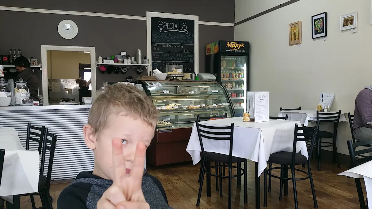 Vibe, Sprouts Cafe