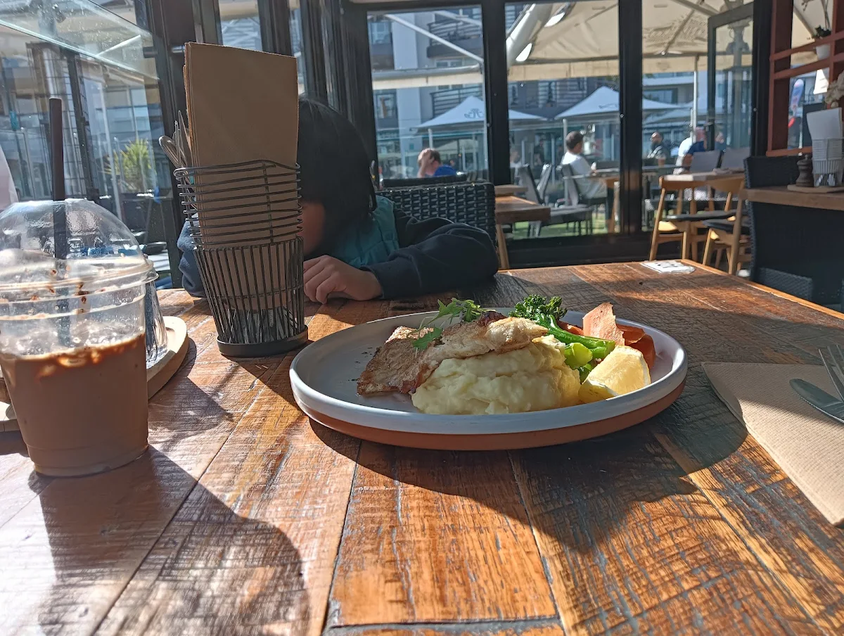 Food & drink, Mr Hobson