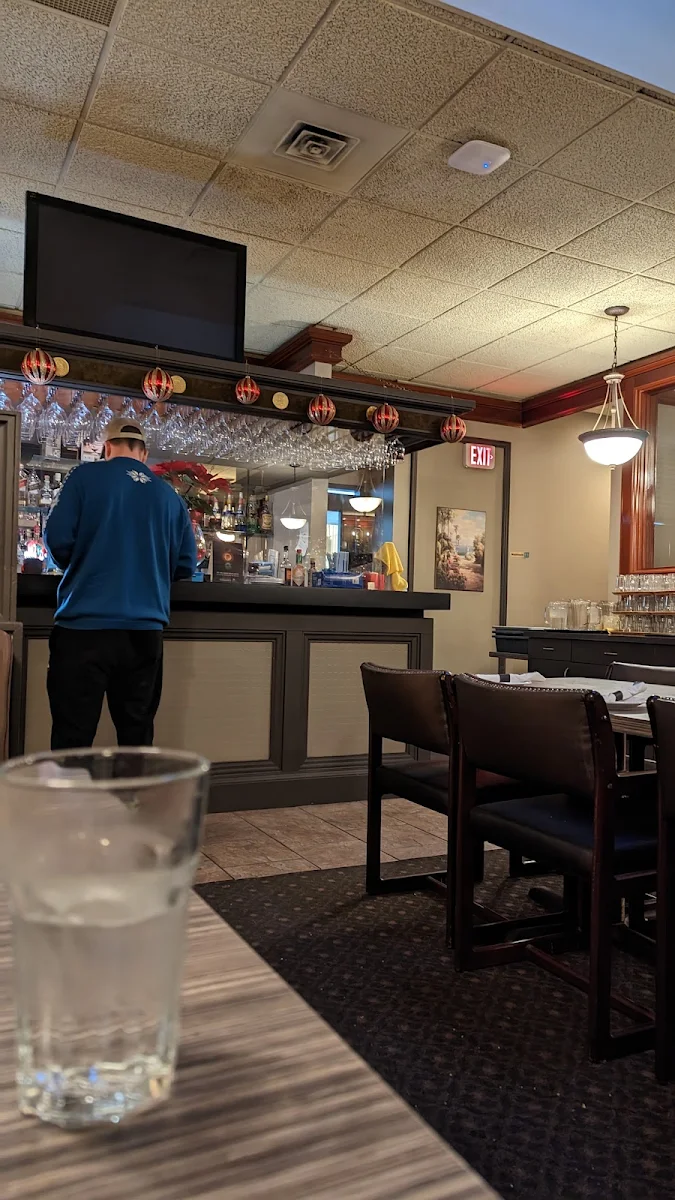 Vibe, Venetis Restaurant
