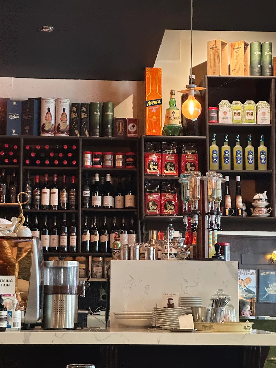 Vibe, Copperwood Restaurant