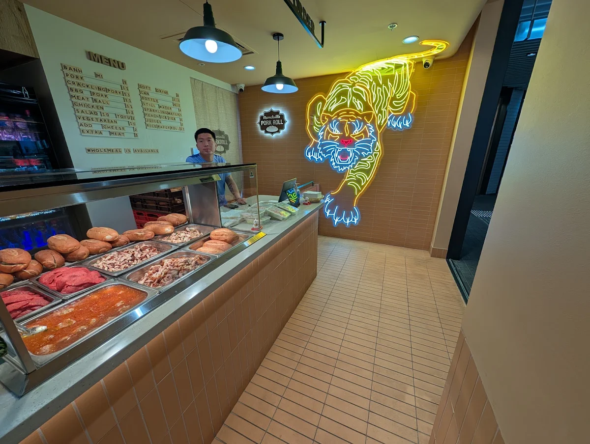 Vibe, Marrickville Pork Roll Victoria Cross