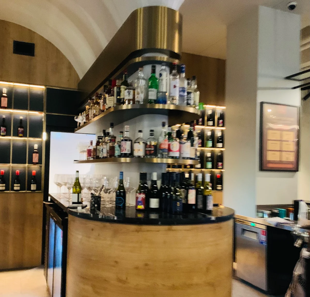 Vibe, Aviator Bar, Mawson Lakes
