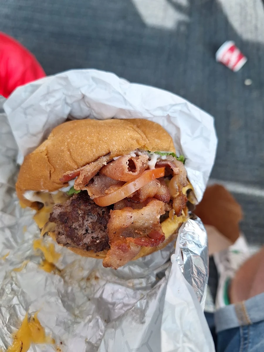 Food & drink, Smashburger