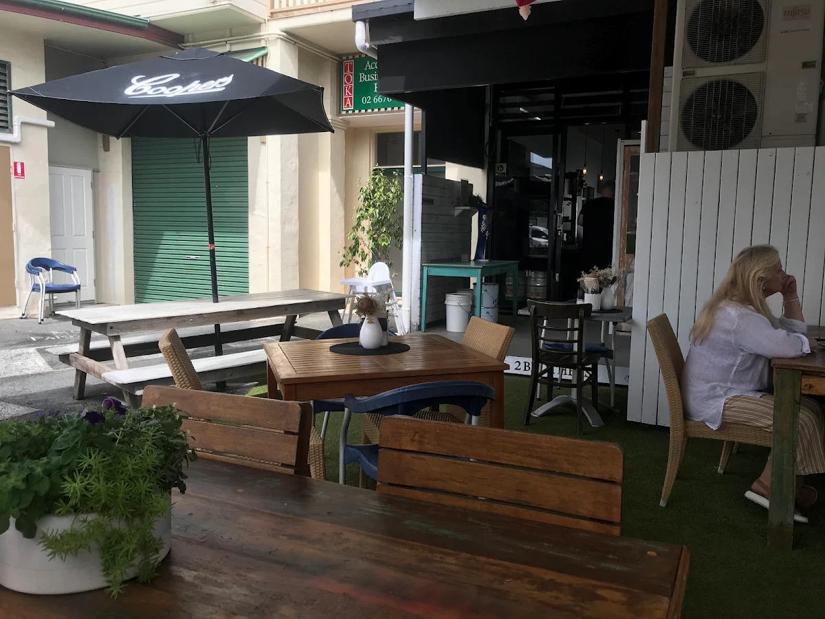 Vibe, Smokelands Bbq Cafe Bar