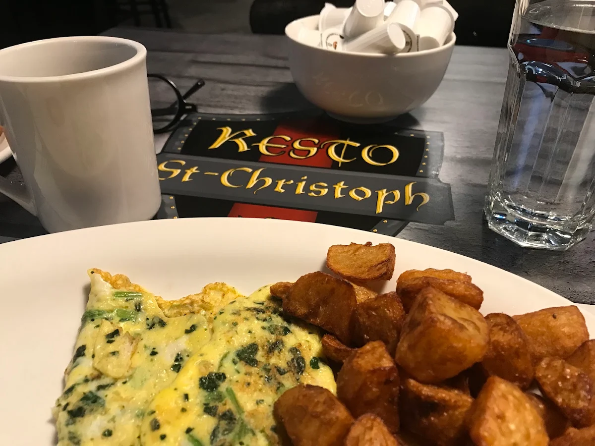 Food & drink, St-Christoph Restaurant