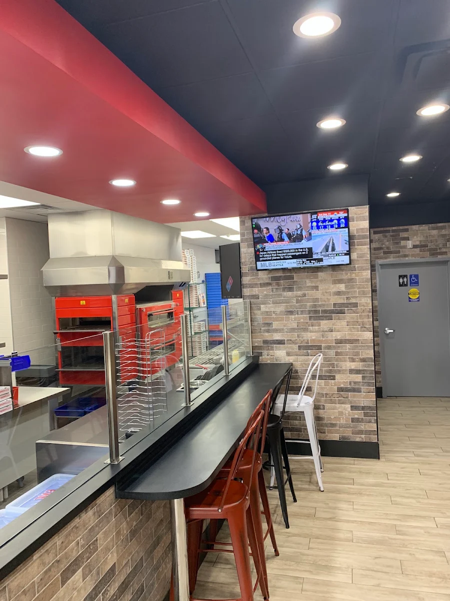 Vibe, Domino's Pizza