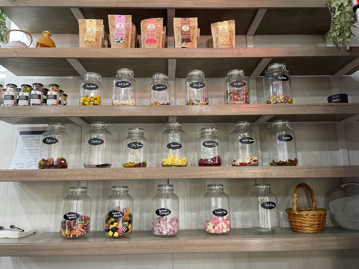 Vibe, Woolooga Coffee Co