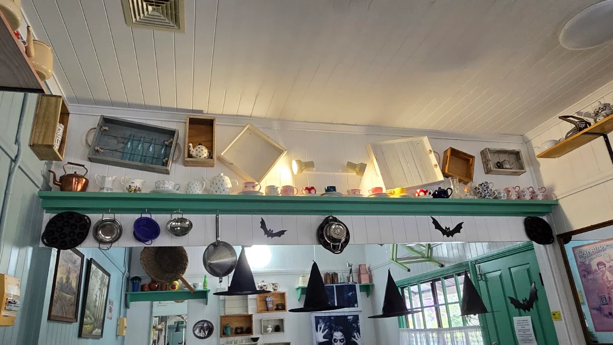 Vibe, Woolooga Coffee Co