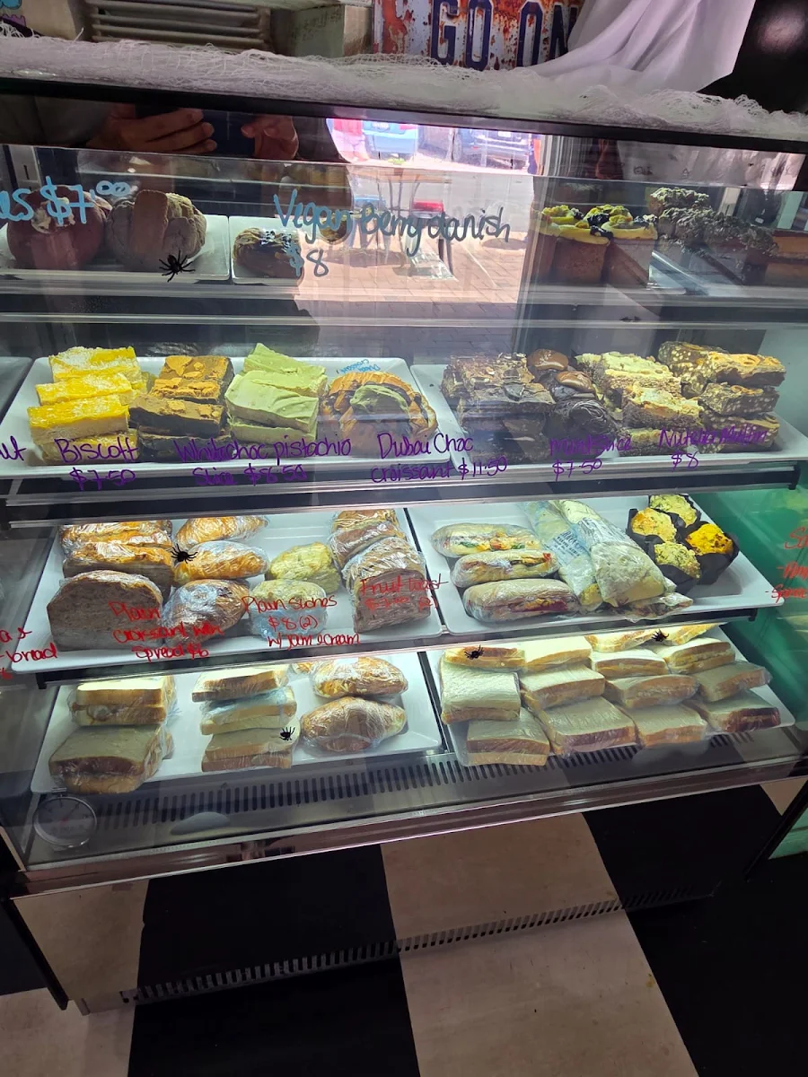 Vibe, Woolooga Coffee Co