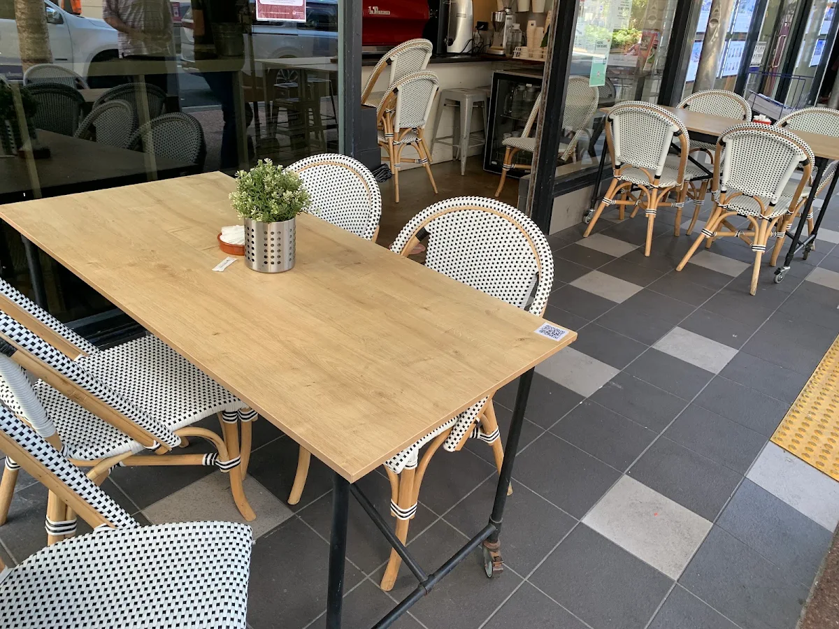 Vibe, Lot 1 Coffee