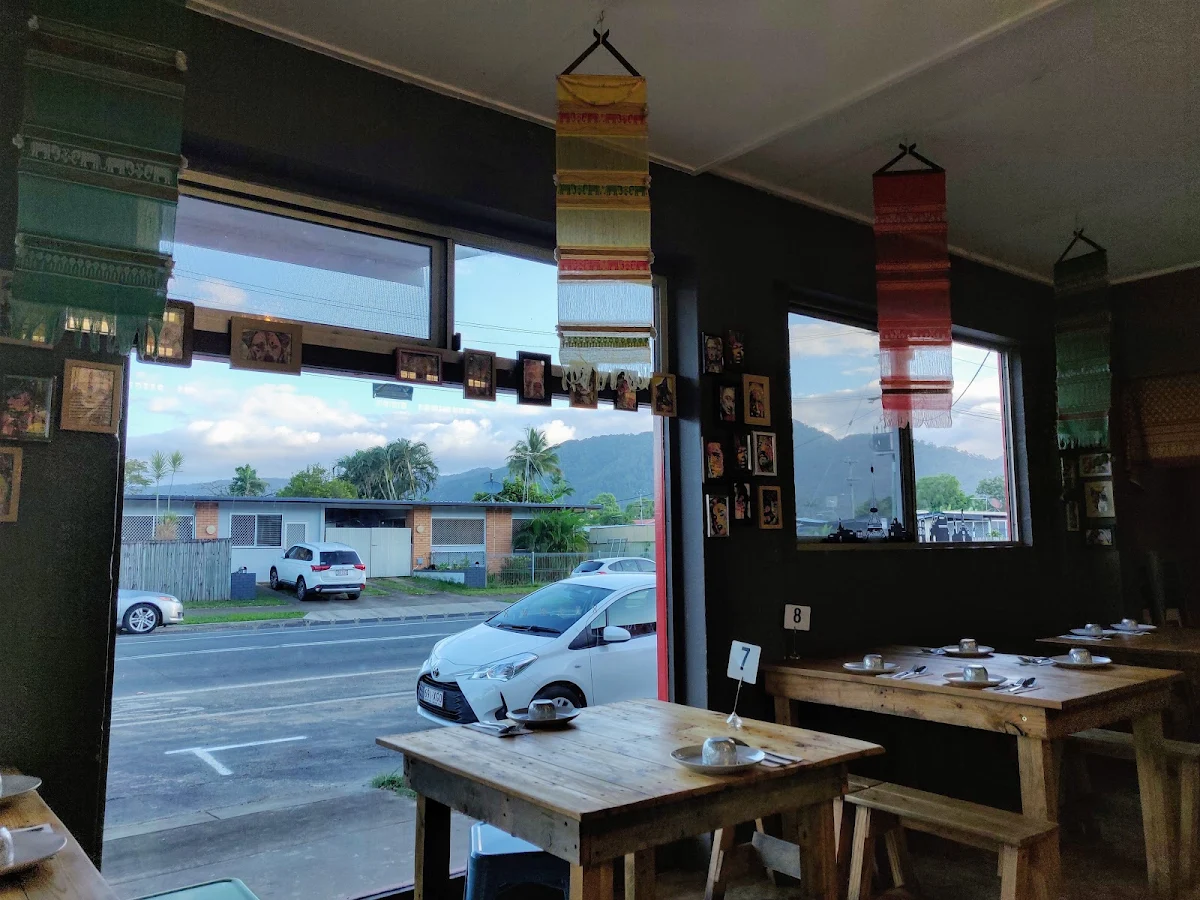 Vibe, Samgasat Thai Cuisine