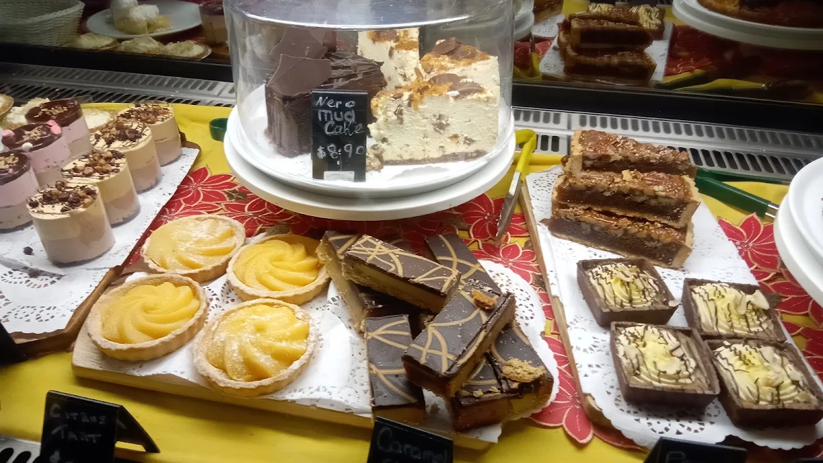 Food & drink, Club Glenvale