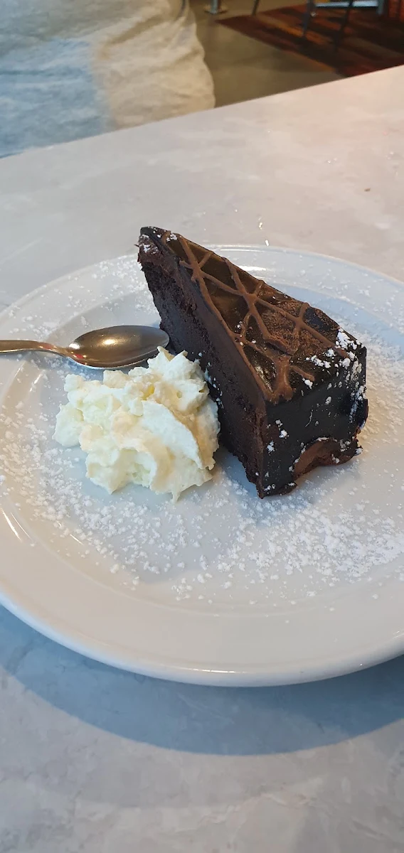 Food & drink, Club Glenvale