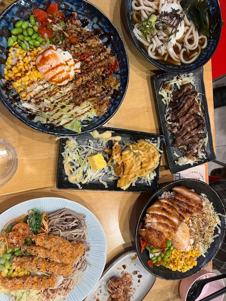 Food & drink, Tomo Tomo