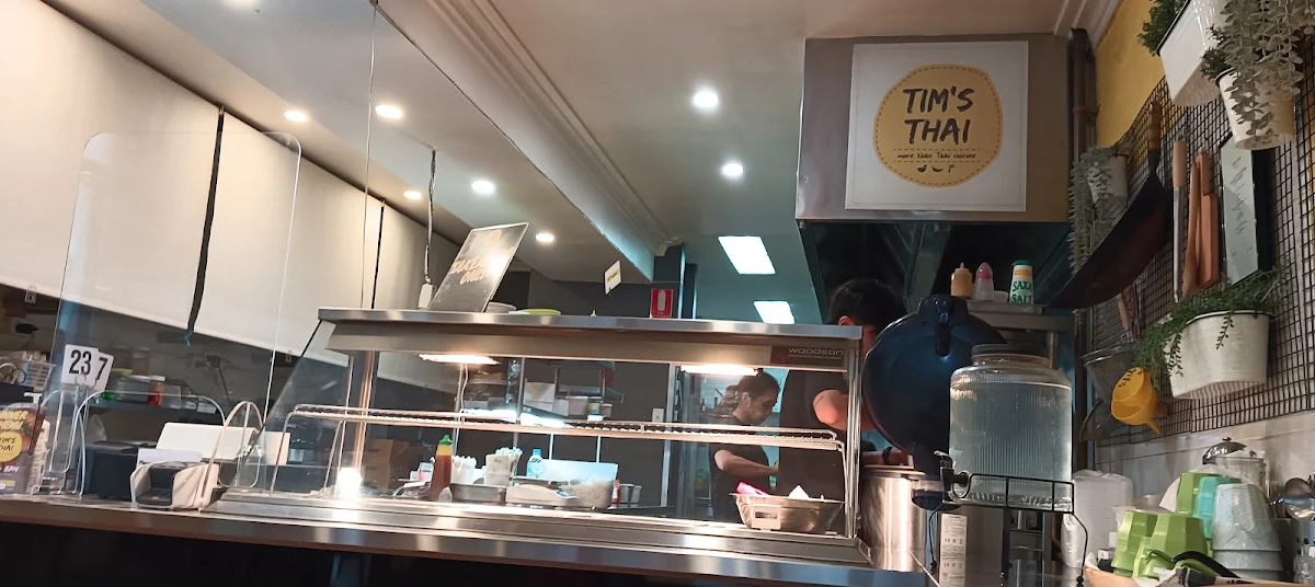 Vibe, Tim's Thai