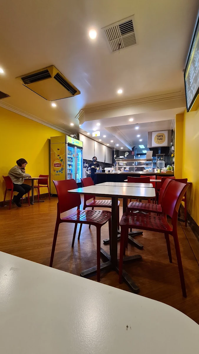 Vibe, Tim's Thai