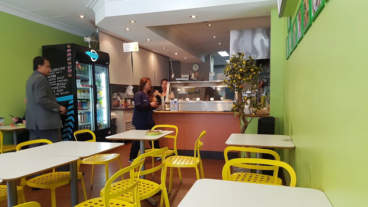 Vibe, Tim's Thai