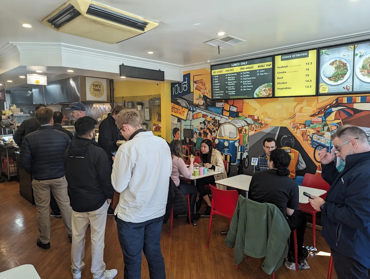 Vibe, Tim's Thai