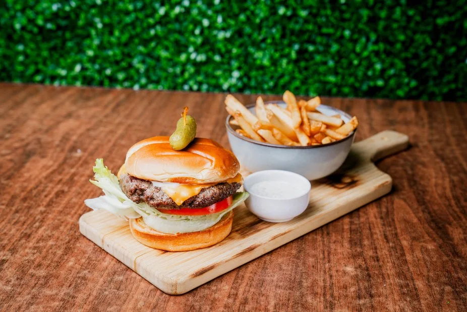 Food & drink, NV Restaurant & Bar - 199 Street