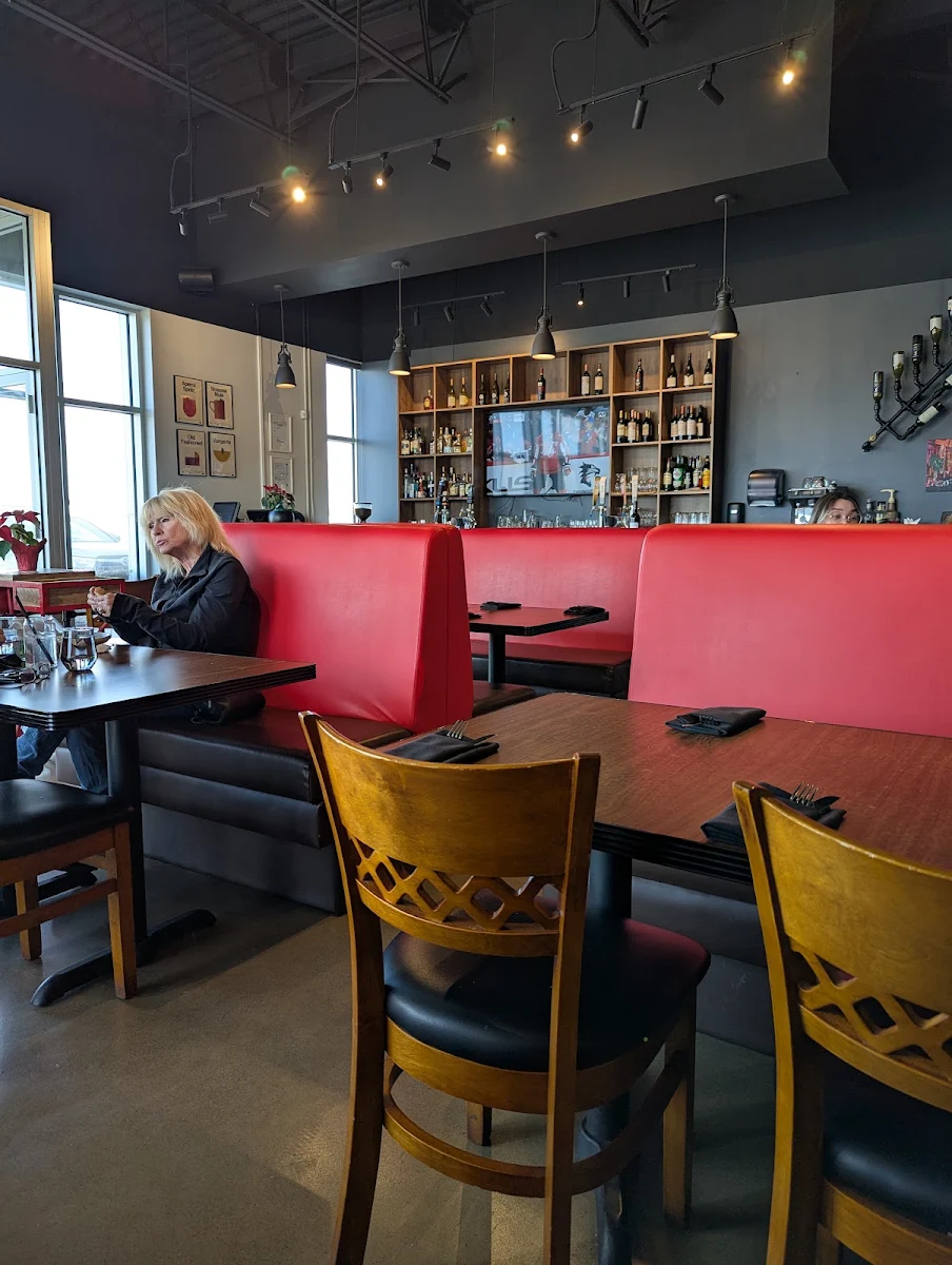Vibe, NV Restaurant & Bar - 199 Street