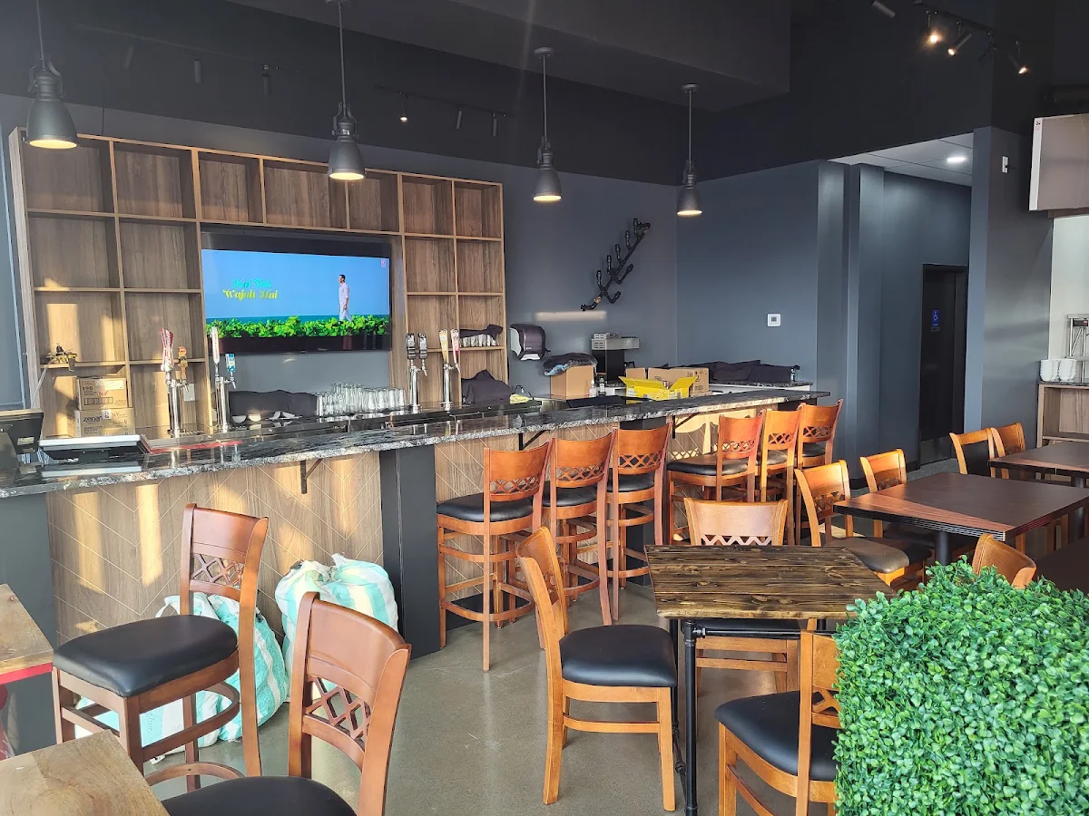 Vibe, NV Restaurant & Bar - 199 Street