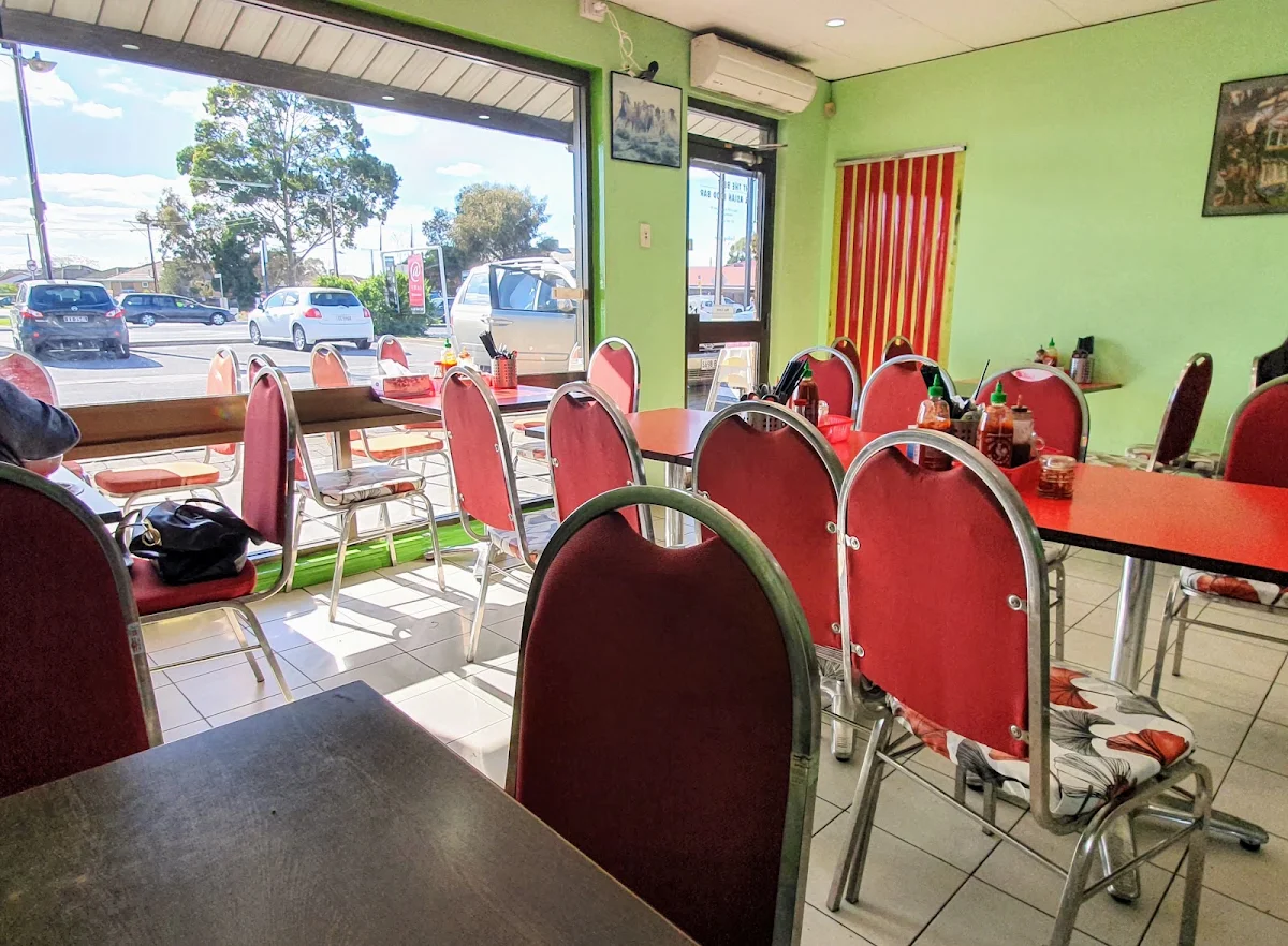 Vibe, Pho Hong Tam
