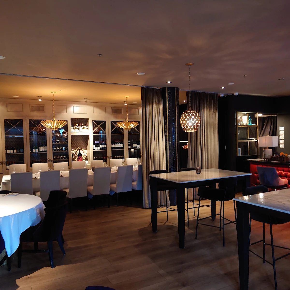 Vibe, Restaurant e18hteen