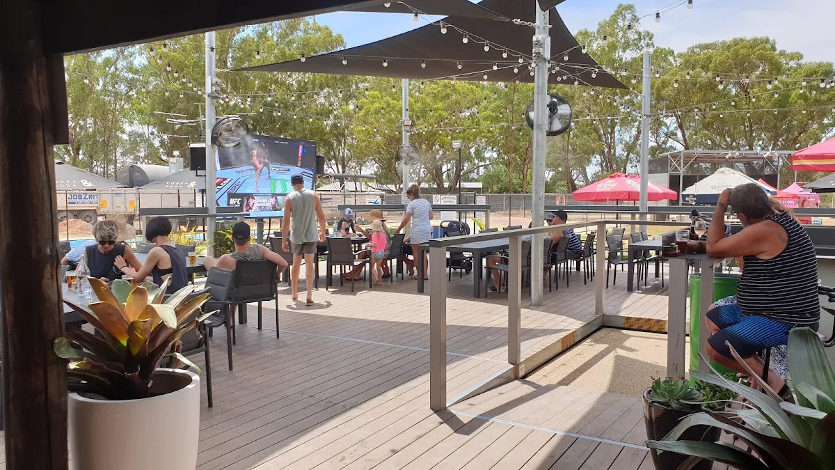 Vibe, Bundalong Tavern